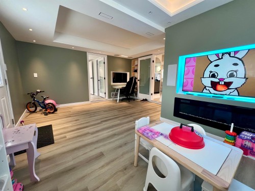 1245 Beedie Drive, Coquitlam, BC - Indoor Photo Showing Other Room