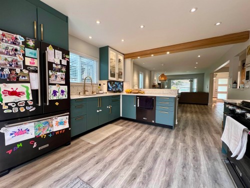 1245 Beedie Drive, Coquitlam, BC - Indoor Photo Showing Kitchen
