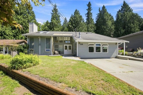 216 Grandview Heights Road  Gibsons, BC V0N 1V3