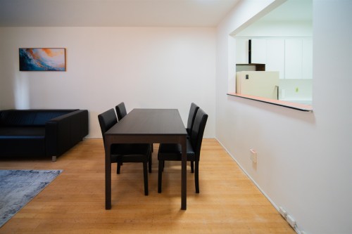 204-1925 Nelsonstreet , Vancouver, BC V6G 1K9 5