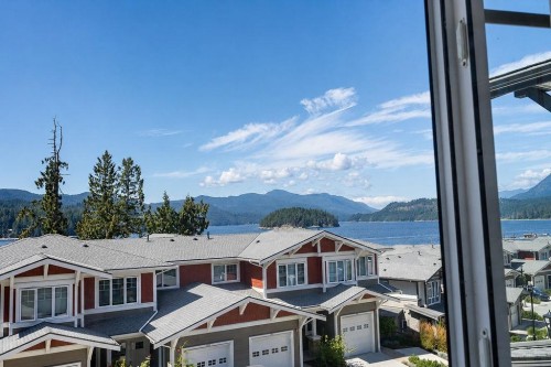 5902 Beachgate Lane, Sechelt, BC - Outdoor With Body Of Water