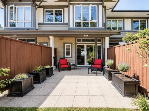 5902 Beachgate Lane, Sechelt, BC - Outdoor With Deck Patio Veranda With Exterior
