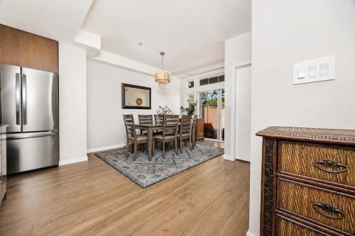 5902 Beachgate Lane, Sechelt, BC - Indoor