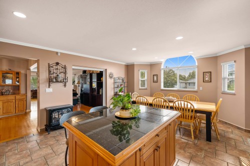 2515 45Th Avenue E, Vancouver, BC - Indoor Photo Showing Dining Room