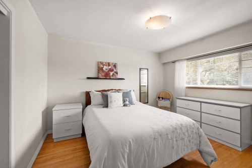 2515 45Th Avenue E, Vancouver, BC - Indoor Photo Showing Bedroom