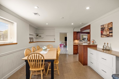 2515 45Th Avenue E, Vancouver, BC - Indoor Photo Showing Other Room
