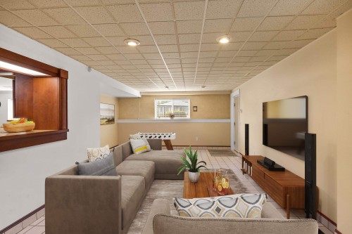 2515 45Th Avenue E, Vancouver, BC - Indoor