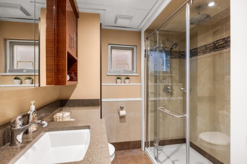 2515 45Th Avenue E, Vancouver, BC - Indoor Photo Showing Bathroom