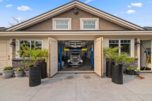 2515 45Th Avenue E, Vancouver, BC - Outdoor