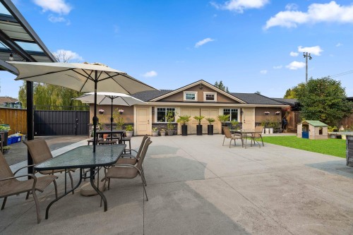 2515 45Th Avenue E, Vancouver, BC - Outdoor With Deck Patio Veranda