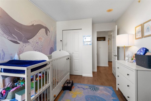 307-9298 University Crescent, Burnaby, BC - Indoor Photo Showing Bedroom