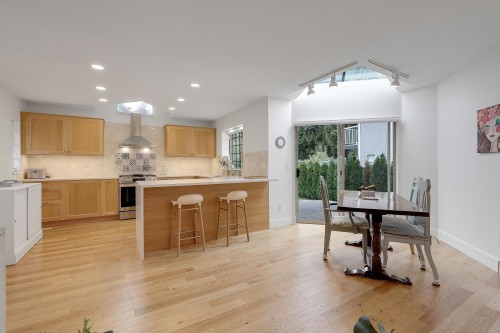 907 Sprice Avenue, Coquitlam, BC - Indoor