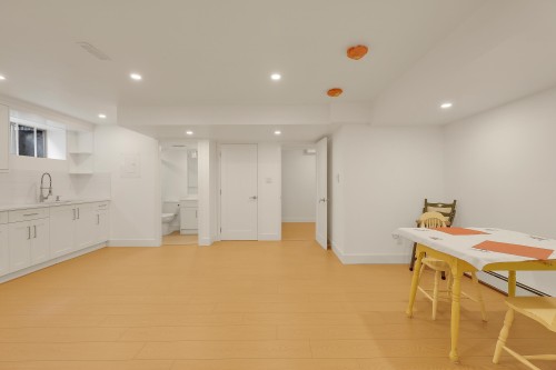 907 Sprice Avenue, Coquitlam, BC - Indoor