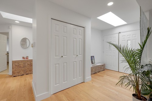 907 Sprice Avenue, Coquitlam, BC - Indoor Photo Showing Other Room