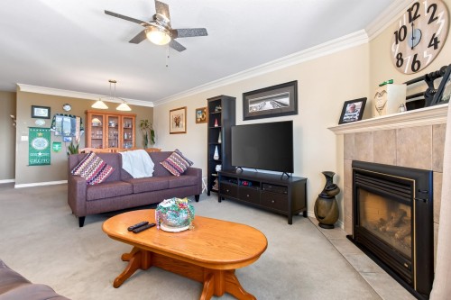 1056 Walls Avenue, Coquitlam, BC - Indoor Photo Showing Living Room With Fireplace