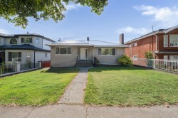 5655 Lancaster Street  Vancouver, BC V5R 4A6