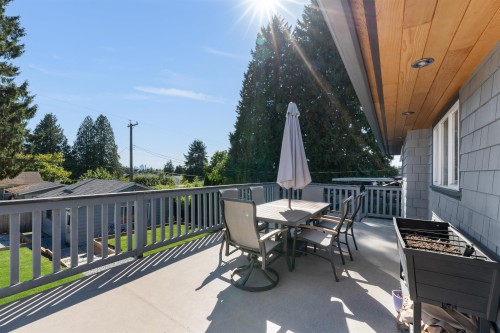 409 27Th Street W, North Vancouver, BC - Outdoor With Deck Patio Veranda With Exterior