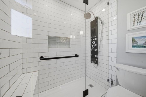 11628 River Wynd, Maple Ridge, BC - Indoor Photo Showing Bathroom