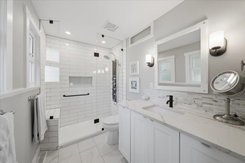 11628 River Wynd, Maple Ridge, BC - Indoor Photo Showing Bathroom