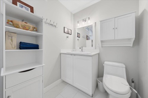 11628 River Wynd, Maple Ridge, BC - Indoor Photo Showing Bathroom