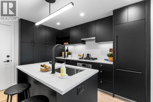 413-1680 12Th Avenue E, Vancouver, BC - Indoor Photo Showing Kitchen With Upgraded Kitchen