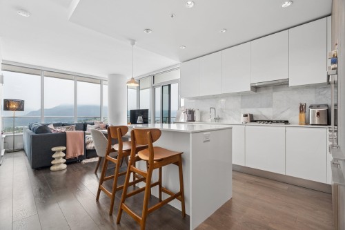 5708-1955 Alpha Way, Burnaby, BC - Indoor Photo Showing Kitchen With Upgraded Kitchen