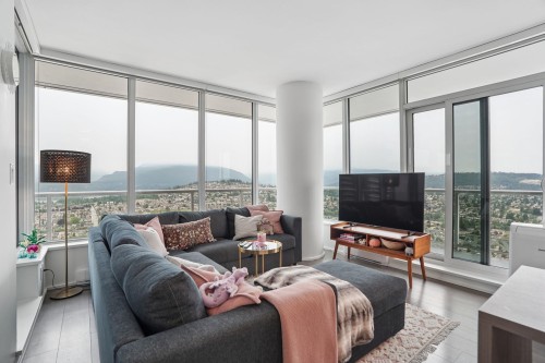 5708-1955 Alpha Way, Burnaby, BC - Indoor Photo Showing Living Room