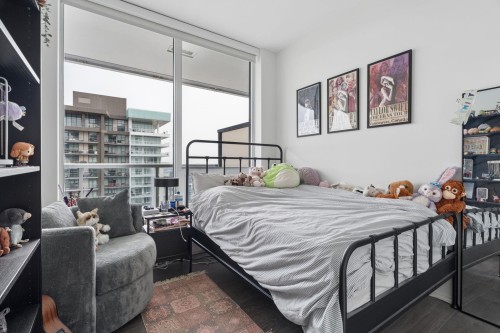 5708-1955 Alpha Way, Burnaby, BC - Indoor Photo Showing Bedroom