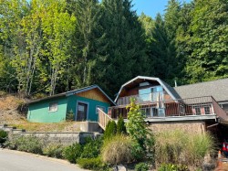 1420 Pipeline Road  Coquitlam, BC V3E 2X2