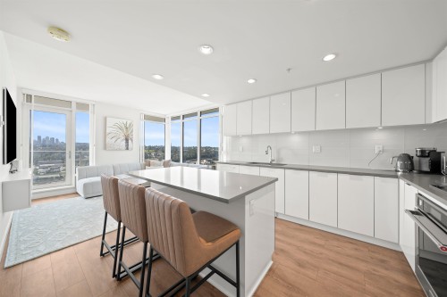 2503-2388 Madison Avenue  Burnaby, BC V5C 0K8