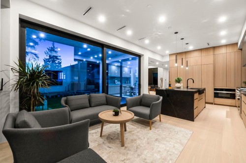1066 Fulton Avenue, West Vancouver, BC - Indoor