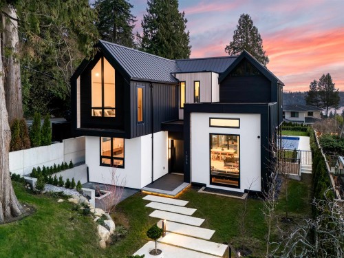 1066 Fulton Avenue, West Vancouver, BC - Outdoor