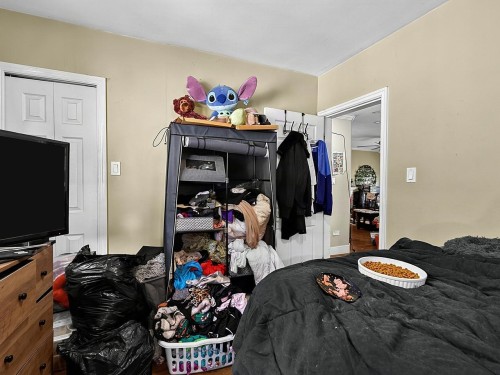 8247 10Th Avenue, Burnaby, BC - Indoor