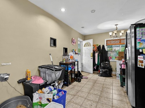 8247 10Th Avenue, Burnaby, BC - Indoor