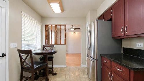 1798 Heather Avenue, Port Coquitlam, BC - Indoor Photo Showing Kitchen