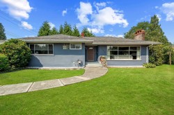 3455 Highland Boulevard  North Vancouver, BC V7R 2Y3