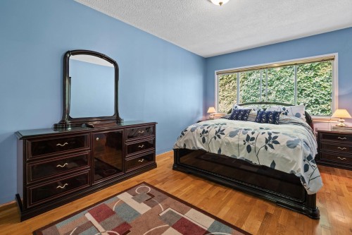 3455 Highland Boulevard, North Vancouver, BC - Indoor Photo Showing Bedroom