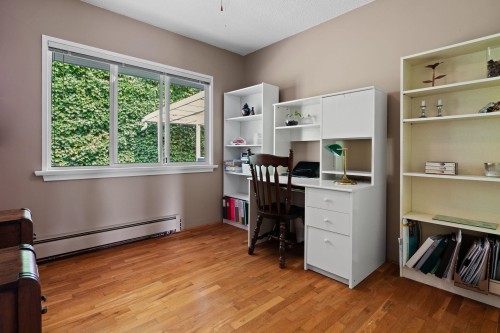 3455 Highland Boulevard, North Vancouver, BC - Indoor Photo Showing Other Room