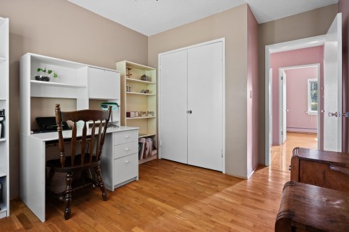 3455 Highland Boulevard, North Vancouver, BC - Indoor Photo Showing Office
