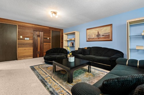 3455 Highland Boulevard, North Vancouver, BC - Indoor Photo Showing Living Room