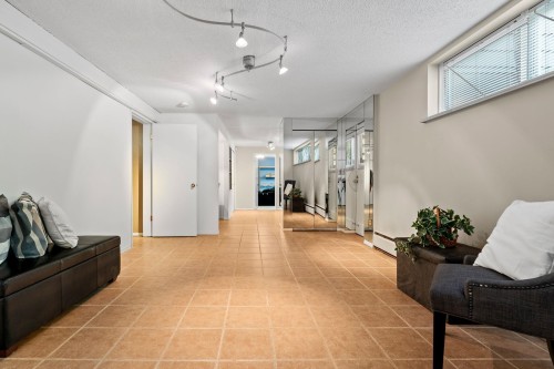 3455 Highland Boulevard, North Vancouver, BC - Indoor Photo Showing Other Room