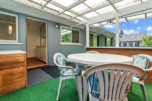 3455 Highland Boulevard, North Vancouver, BC - Outdoor With Exterior