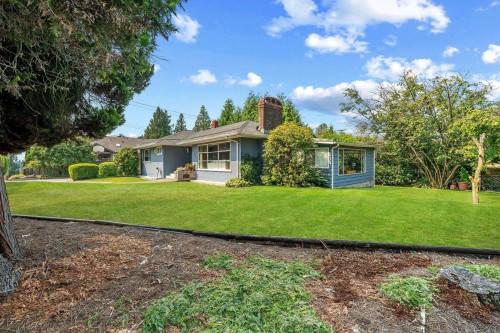 3455 Highland Boulevard, North Vancouver, BC - Outdoor
