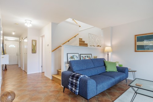 4-5768 Marine Way, Sechelt, BC - Indoor Photo Showing Living Room