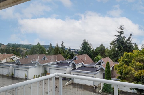 4-5768 Marine Way, Sechelt, BC - Outdoor With Balcony