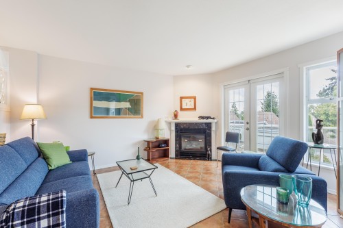 4-5768 Marine Way, Sechelt, BC - Indoor Photo Showing Living Room With Fireplace