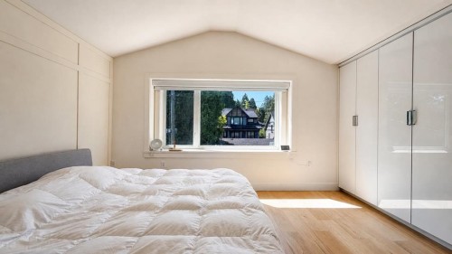 3214 King Edward Avenue W, Vancouver, BC - Indoor Photo Showing Bedroom
