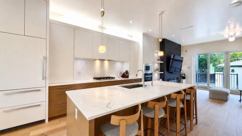 3214 King Edward Avenue W, Vancouver, BC - Indoor Photo Showing Kitchen With Upgraded Kitchen