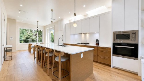 3214 King Edward Avenue W, Vancouver, BC - Indoor Photo Showing Kitchen With Upgraded Kitchen