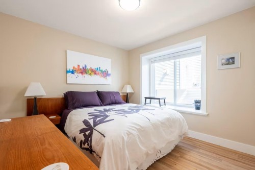 336 26Th Street E, North Vancouver, BC - Indoor Photo Showing Bedroom